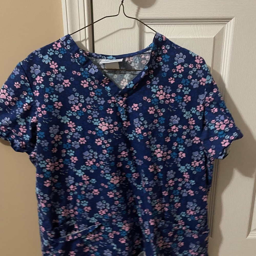 Paw print scrub top